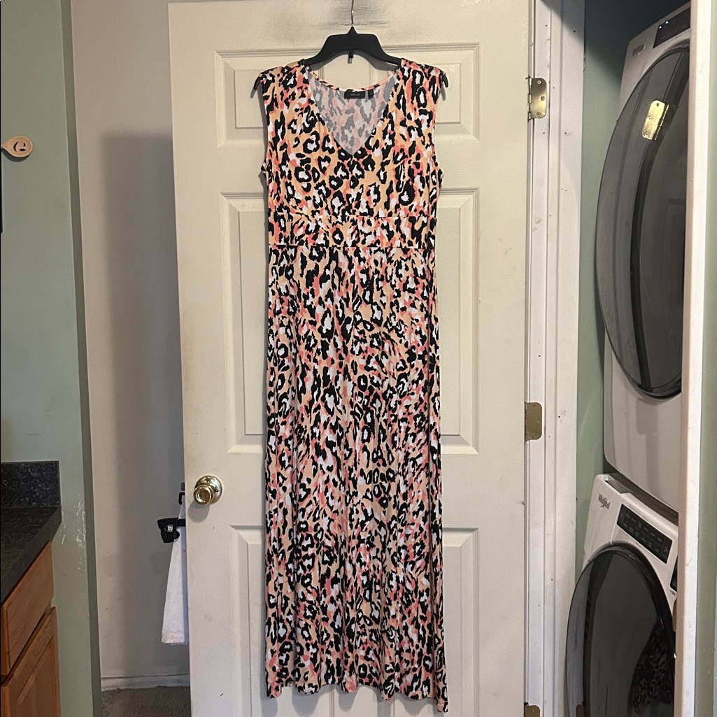 Apt. 9 Pink And Black Animal Print Maxi Dress Size Petite Large
